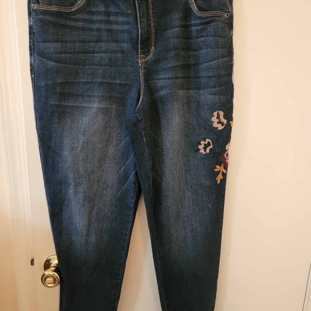 Knox Rose Target Dark Wash Jeans Size 16 Stretch Embroidery Flowers